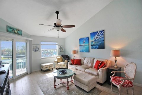 Condo in Sarasota, Florida, 3 bedrooms  № 1636363 - photo 17
