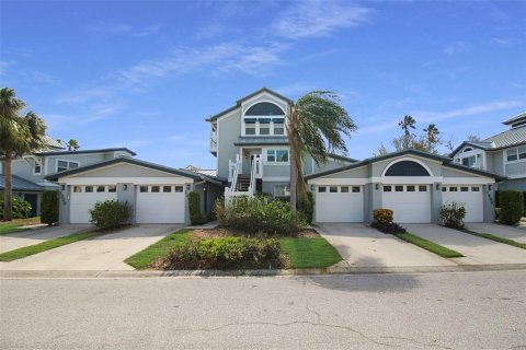 Condo in Sarasota, Florida, 3 bedrooms  № 1636363 - photo 2