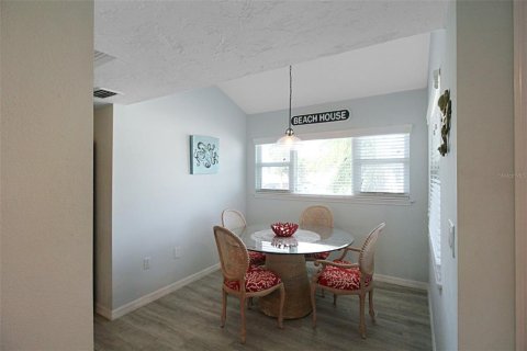 Condo in Sarasota, Florida, 3 bedrooms  № 1636363 - photo 8