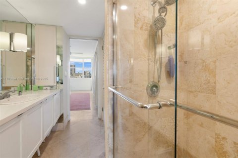 Купить кондоминиум в Майами-Бич, Флорида 2 спальни, 130.34м2, № 1959991 - фото 22