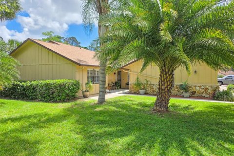 Casa en Daytona Beach, Florida 3 dormitorios, 138.7 m2 № 2221120