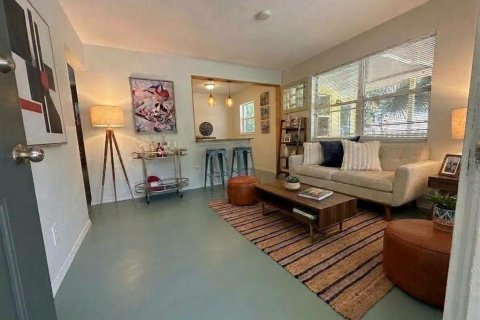 Villa ou maison à vendre à Saint Petersburg, Floride: 2 chambres, 74.69 m2 № 2389157 - photo 2