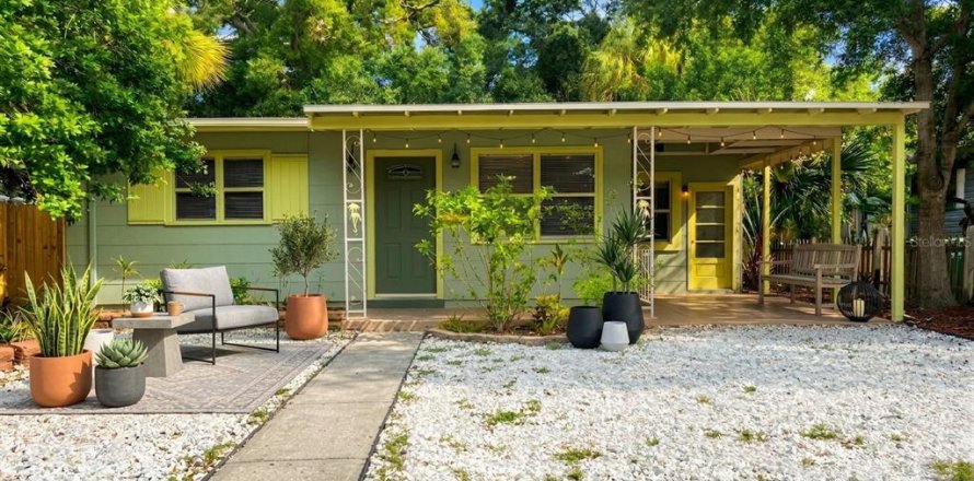 Villa ou maison à Saint Petersburg, Floride 2 chambres, 74.69 m2 № 2389157
