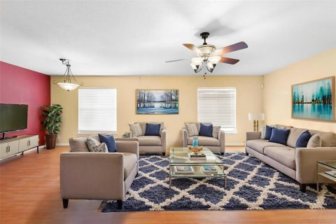 House in Lake Mary, Florida 3 bedrooms, 144 sq.m. № 1841443 - photo 5