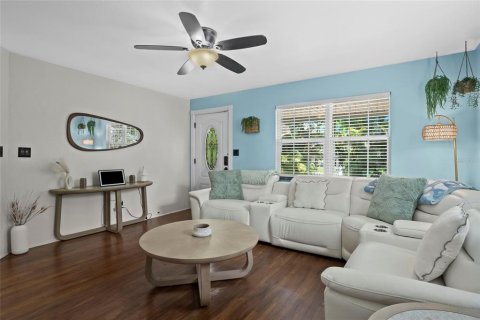 Villa ou maison à vendre à Saint Petersburg, Floride: 2 chambres, 75.44 m2 № 1901573 - photo 7