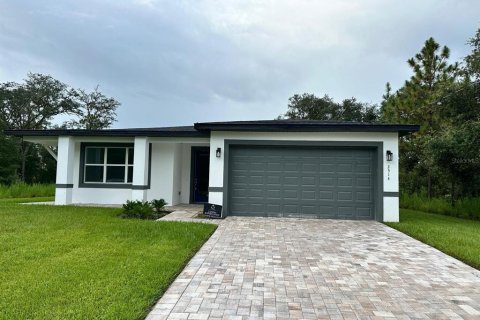 Villa ou maison à louer à Citrus Springs, Floride: 4 chambres, 223.06 m2 № 1917298 - photo 1