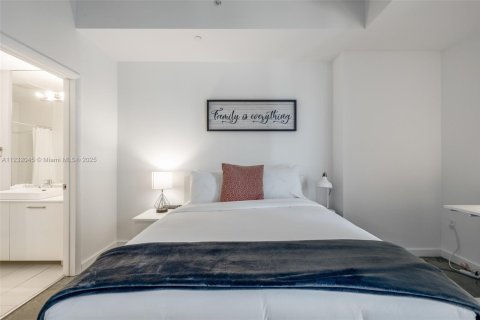 Condominio en alquiler en Miami, Florida, 1 dormitorio, 49.52 m2 № 2060030 - foto 23