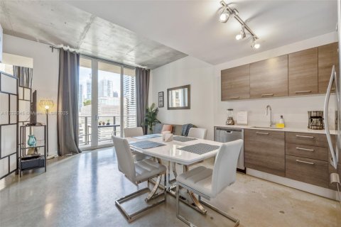 Condominio en alquiler en Miami, Florida, 1 dormitorio, 49.52 m2 № 2060030 - foto 13