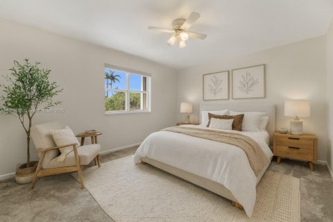 Touwnhouse à vendre à Miami, Floride: 2 chambres, 155.33 m2 № 1897624 - photo 12