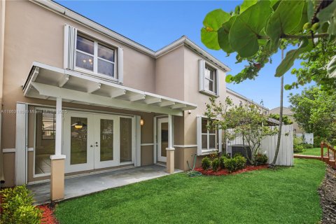 Touwnhouse à vendre à Miami, Floride: 2 chambres, 155.33 m2 № 1897624 - photo 19