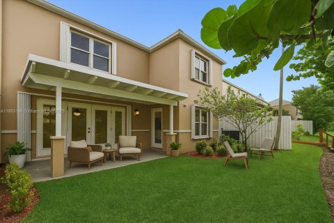 Touwnhouse à vendre à Miami, Floride: 2 chambres, 155.33 m2 № 1897624 - photo 18
