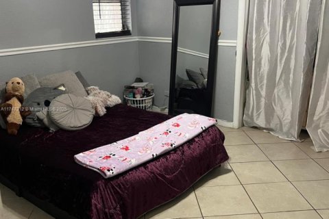 Condo in Coral Springs, Florida, 3 bedrooms  № 2018438 - photo 23