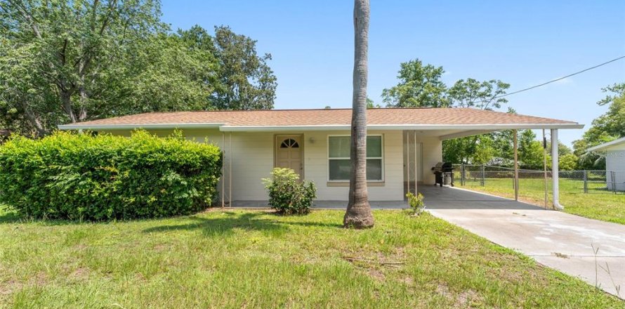 Villa ou maison à Dunnellon, Floride 2 chambres, 91.79 m2 № 2205467