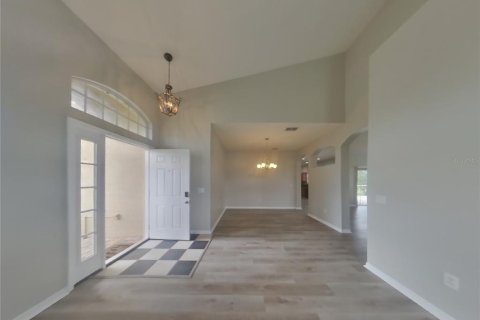 Villa ou maison à louer à Land O' Lakes, Floride: 4 chambres, 245.82 m2 № 1822769 - photo 15