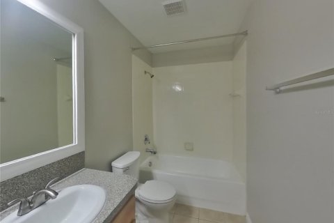 Villa ou maison à louer à Land O' Lakes, Floride: 4 chambres, 245.82 m2 № 1822769 - photo 14