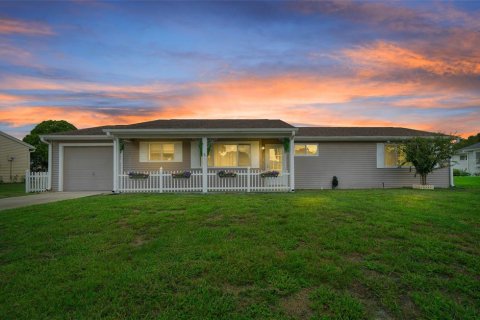 House in Ocala, Florida 2 bedrooms, 131.74 sq.m. № 1374791 - photo 1
