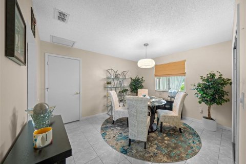 House in Ocala, Florida 2 bedrooms, 131.74 sq.m. № 1374791 - photo 9