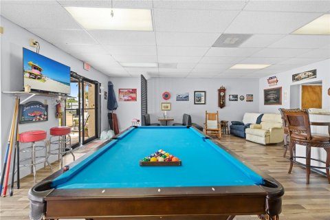 Commercial property in Hernando Beach, Florida 561.13 sq.m. № 1309129 - photo 12