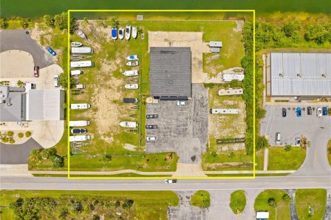 Commercial property in Hernando Beach, Florida 561.13 sq.m. № 1309129 - photo 28