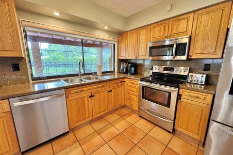 Casa en venta en Palmetto Bay, Florida, 4 dormitorios, 174.66 m2 № 1806195 - foto 6