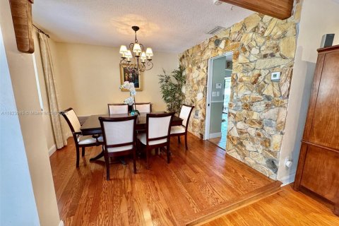 Casa en venta en Palmetto Bay, Florida, 4 dormitorios, 174.66 m2 № 1806195 - foto 4
