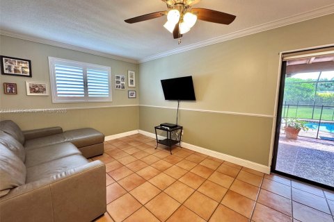 Casa en venta en Palmetto Bay, Florida, 4 dormitorios, 174.66 m2 № 1806195 - foto 9