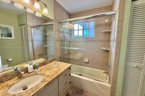 Casa en venta en Palmetto Bay, Florida, 4 dormitorios, 174.66 m2 № 1806195 - foto 18