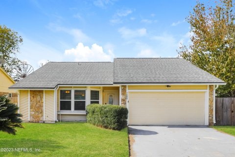 House in Jacksonville, Florida 3 bedrooms, 129.13 sq.m. № 875750 - photo 1