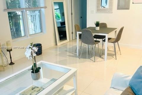 Condominio en venta en Miami Beach, Florida, 1 dormitorio, 44.13 m2 № 2040410 - foto 5