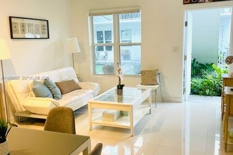Condominio en venta en Miami Beach, Florida, 1 dormitorio, 44.13 m2 № 2040410 - foto 6