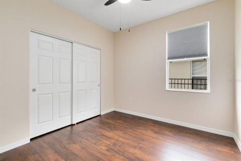 Villa ou maison à louer à Orlando, Floride: 4 chambres, 183.3 m2 № 2415601 - photo 12