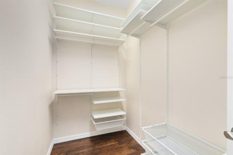 Villa ou maison à louer à Orlando, Floride: 4 chambres, 183.3 m2 № 2415601 - photo 11