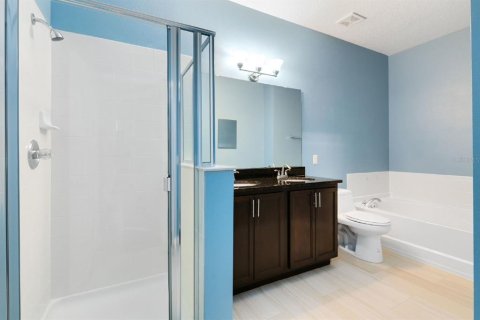 Villa ou maison à louer à Orlando, Floride: 4 chambres, 183.3 m2 № 2415601 - photo 10