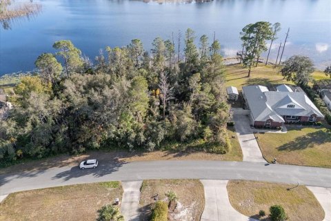 Terreno en venta en Deltona, Florida № 1905686 - foto 1