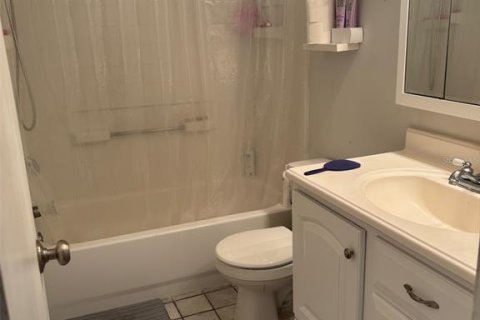 Condo in Tampa, Florida, 1 bedroom  № 1826887 - photo 6