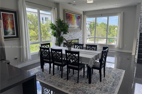 Villa ou maison à louer à Doral, Floride: 4 chambres, 249.26 m2 № 2073891 - photo 26