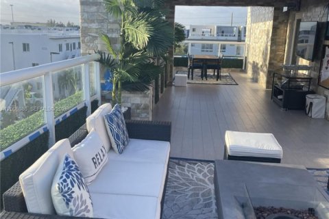 Villa ou maison à louer à Doral, Floride: 4 chambres, 249.26 m2 № 2073891 - photo 5