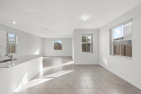Casa en venta en Miami, Florida, 3 dormitorios, 170.94 m2 № 2175380 - foto 5