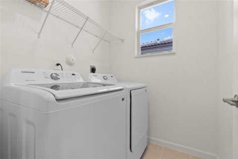 Casa en venta en Miami, Florida, 3 dormitorios, 170.94 m2 № 2175380 - foto 19
