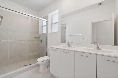 Casa en venta en Miami, Florida, 3 dormitorios, 170.94 m2 № 2175380 - foto 16