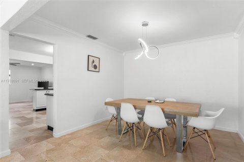 Villa ou maison à vendre à Hollywood, Floride: 4 chambres, 212.28 m2 № 1997164 - photo 7