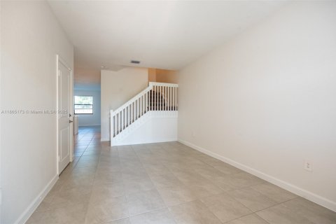 Adosado en alquiler en Homestead, Florida, 4 dormitorios, 169.08 m2 № 2012461 - foto 6