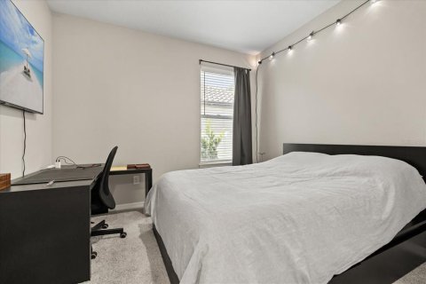 Villa ou maison à vendre à Kissimmee, Floride: 4 chambres, 227.61 m2 № 1852700 - photo 19