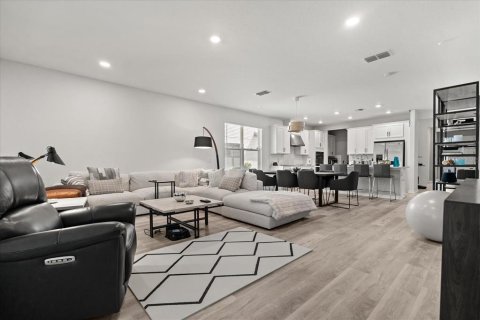 Villa ou maison à vendre à Kissimmee, Floride: 4 chambres, 227.61 m2 № 1852700 - photo 2