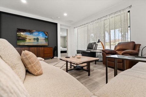Villa ou maison à vendre à Kissimmee, Floride: 4 chambres, 227.61 m2 № 1852700 - photo 4