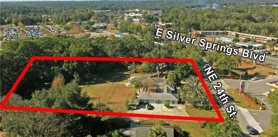 Commercial property in Ocala, Florida 371.79 sq.m. № 213795