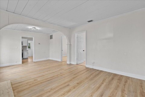 Casa en venta en West Palm Beach, Florida, 3 dormitorios, 99.87 m2 № 2191373 - foto 5