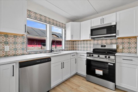 Casa en venta en West Palm Beach, Florida, 3 dormitorios, 99.87 m2 № 2191373 - foto 3