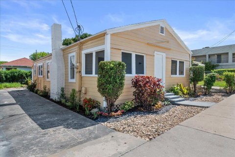 Casa en venta en West Palm Beach, Florida, 3 dormitorios, 99.87 m2 № 2191373 - foto 2