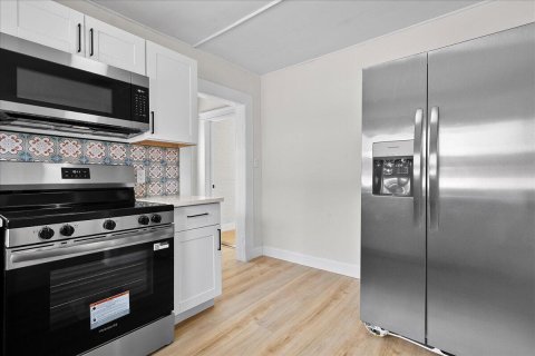 Casa en venta en West Palm Beach, Florida, 3 dormitorios, 99.87 m2 № 2191373 - foto 4